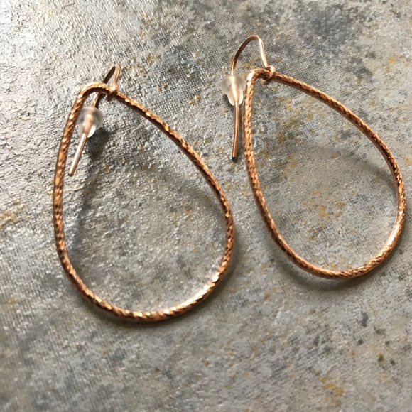 Jewelry - NEW Rose Gold Tear Drop Earrings